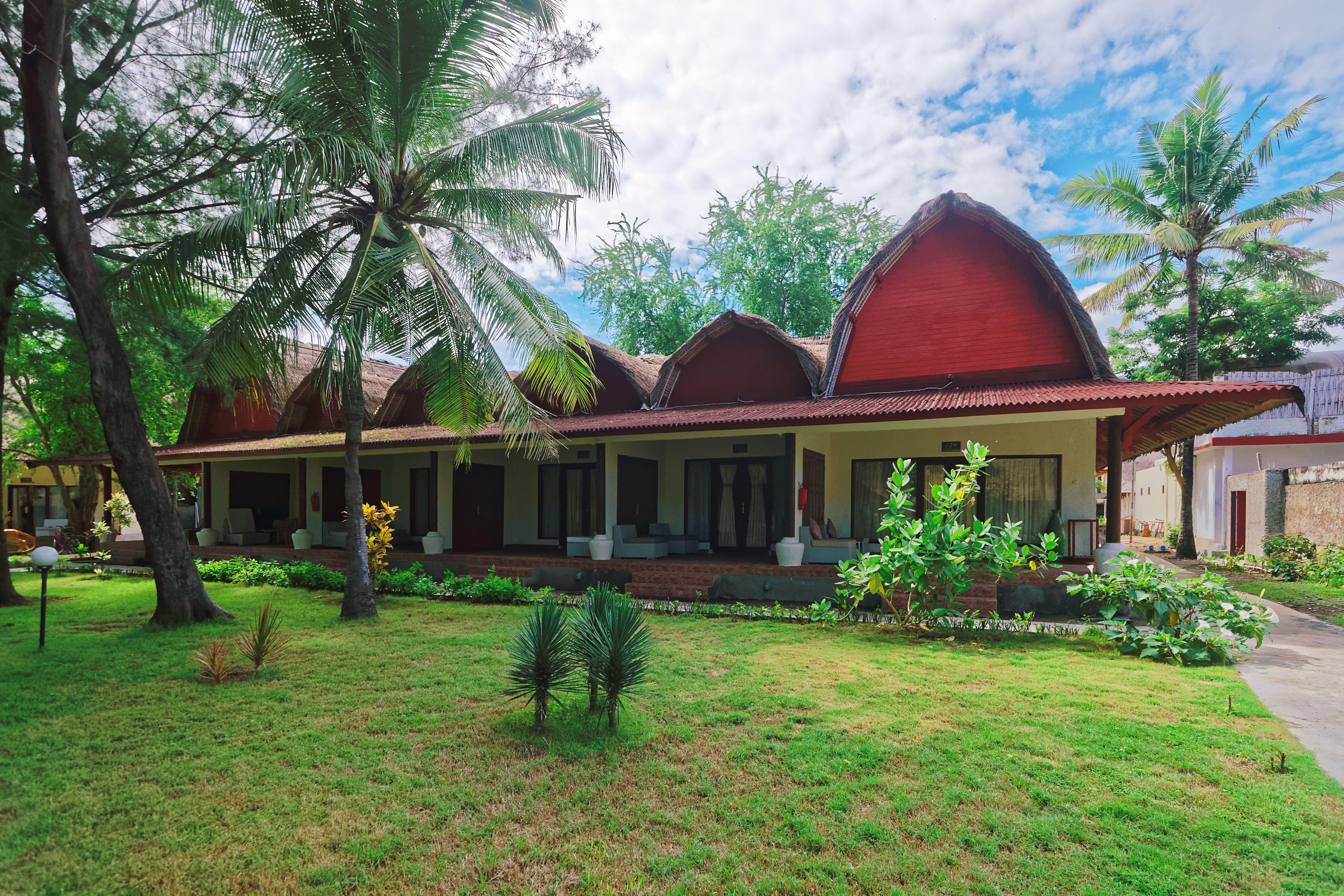 Jambuluwuk Oceano Gili Trawangan Hotel Ngoại thất bức ảnh The main building of the University of the South Pacific, the University Secretariat, in Apia